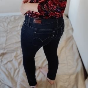 Levi's slight curve skinny jeans